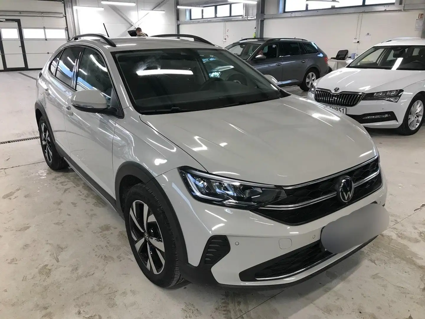 Volkswagen Taigo 1.0 TSI DSG LIFE*KAMERA*ACC*APP-CONNECT*PARKLENKA. Gris - 2