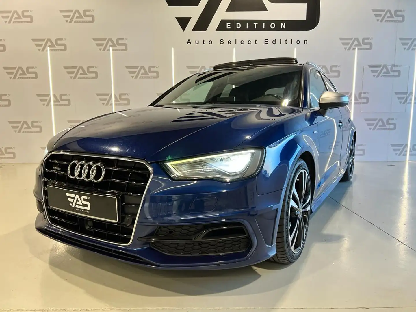 Audi A3 Sportback 2.0TDI S line edition quattro S-Tronic 1 Blauw - 1