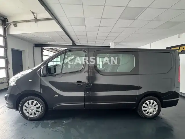 Opel Vivaro view 9