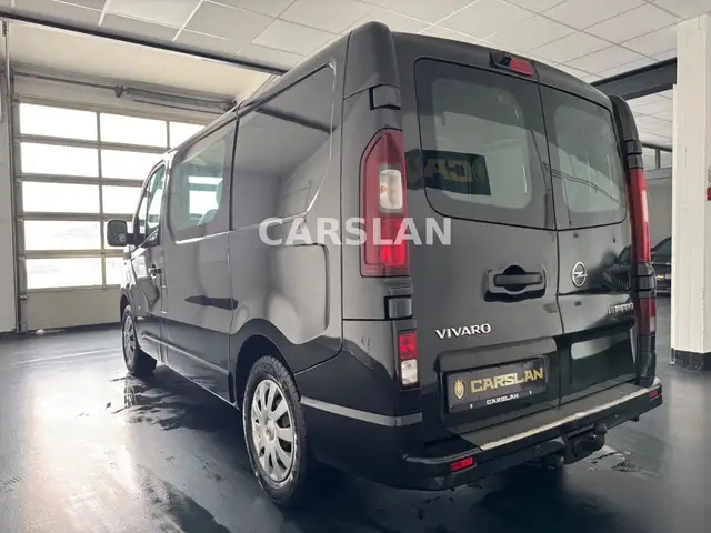 Opel Vivaro view 13