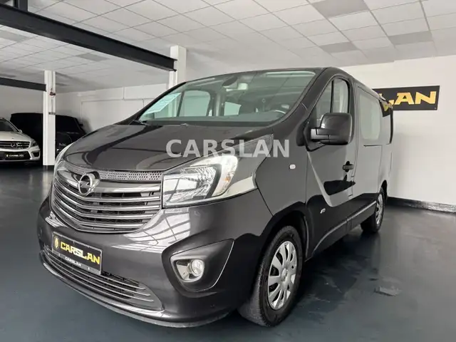 Opel Vivaro view 7
