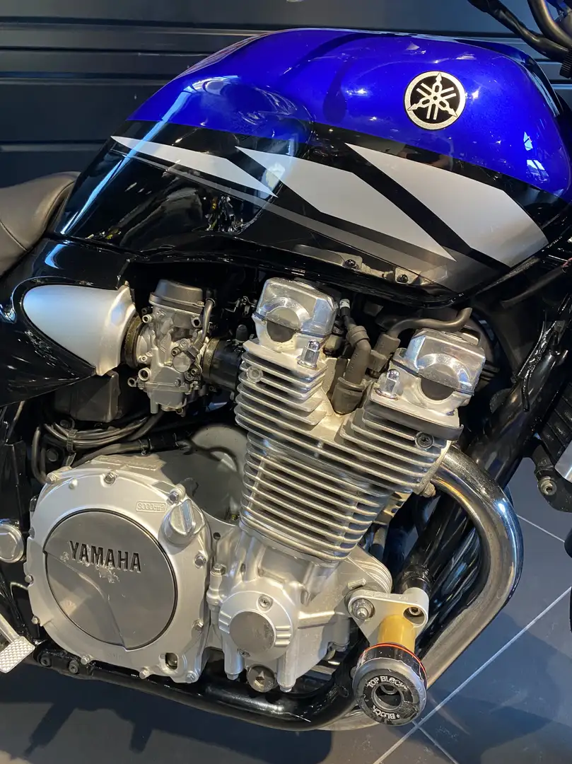 Yamaha XJR 1300 Blau - 2