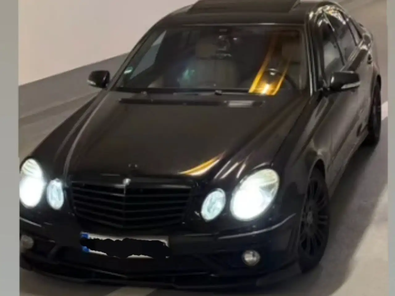 Mercedes-Benz E 230