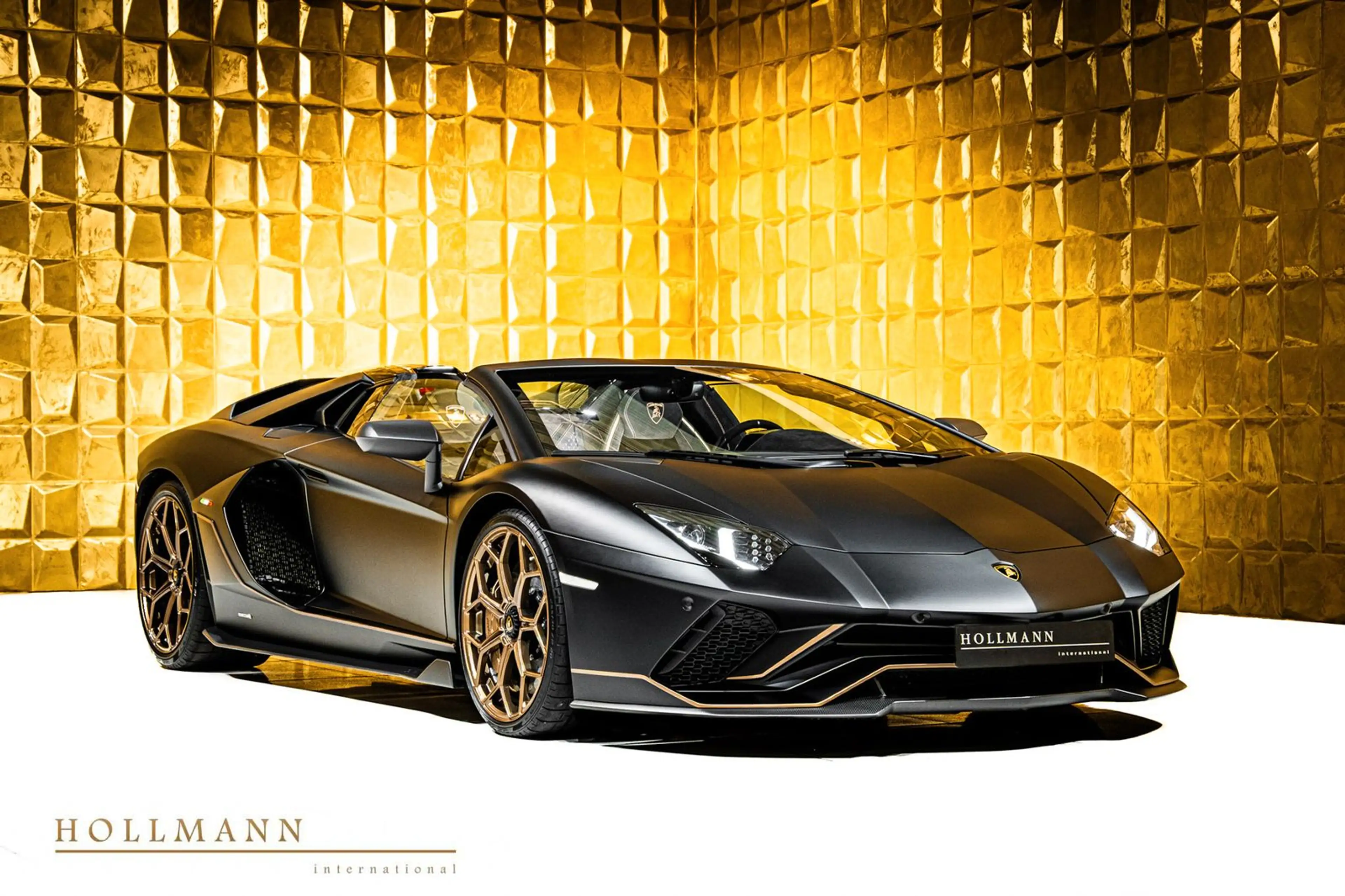 Lamborghini Aventador LP 780-4 ULTIMAE ROADSTER+CARBON FIBER