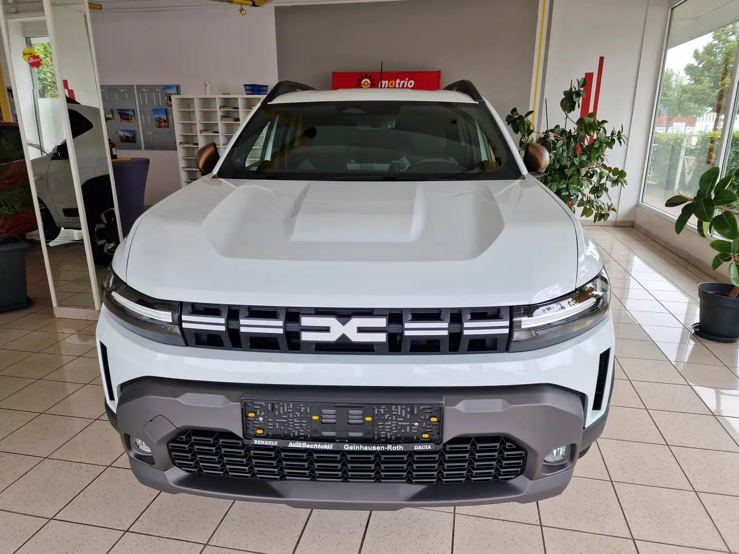 Dacia Duster TCe 130 2WD Sondermodell Extreme Weiß - 2