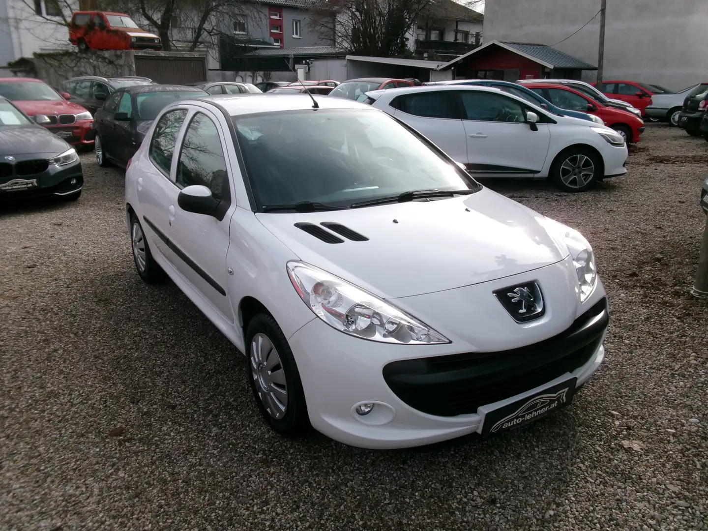 Peugeot 206 206+ Trendy 1,1 Trendy Weiß - 2