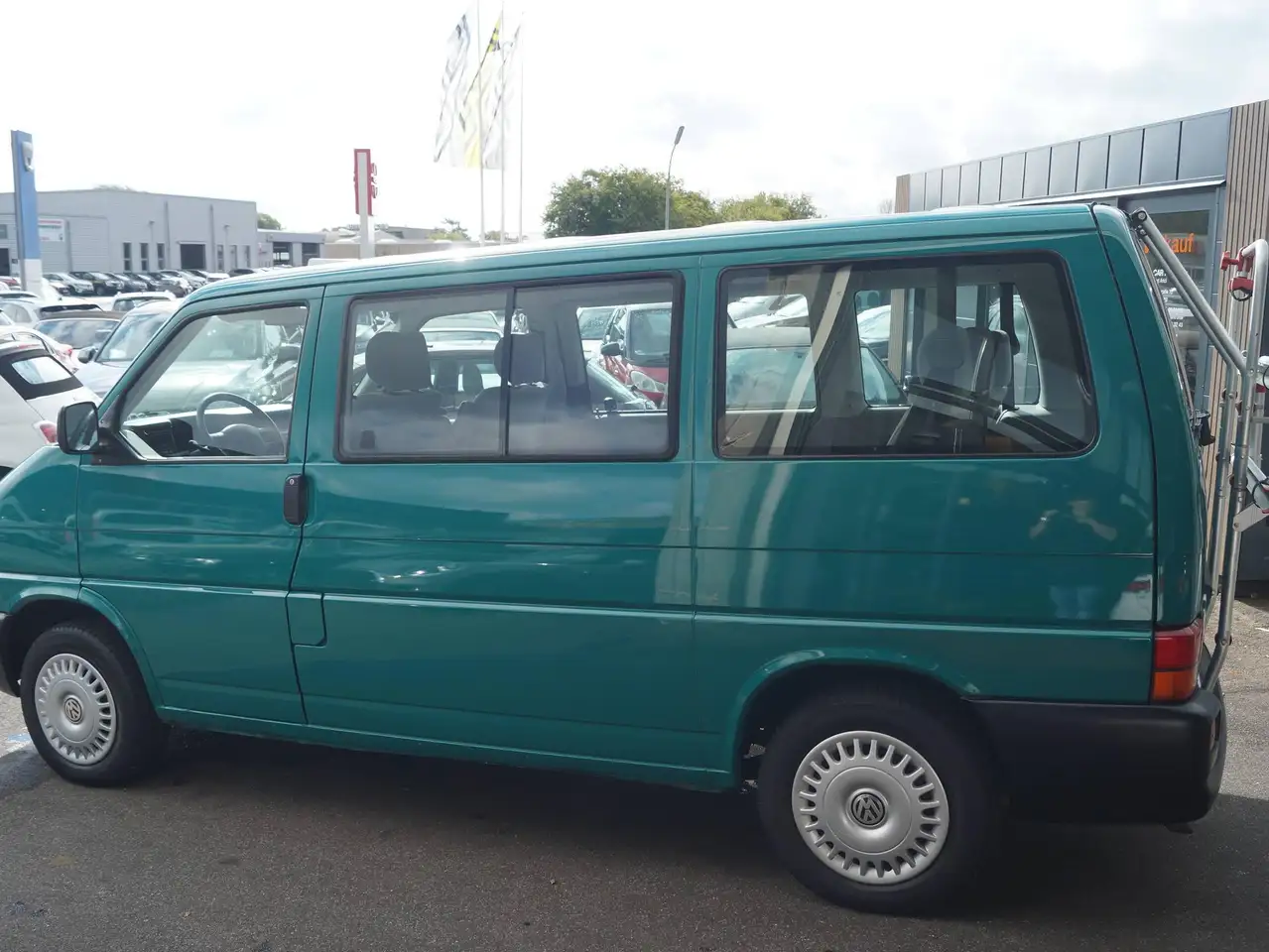 Volkswagen T4 1.9 TD Turbodiesel ABS Radio CD 6 Sitzer HU/AU NEU TÜV, foto 6