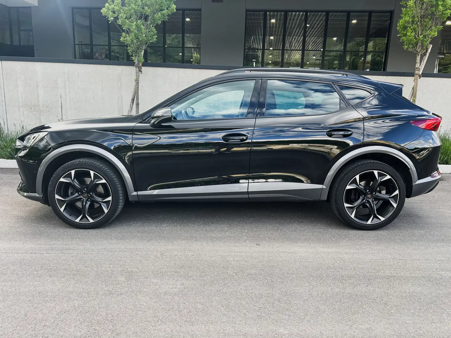 CUPRA Formentor 2.0 TSI DSG 4Drive R19 Telecamera luci ambient Nero - 2