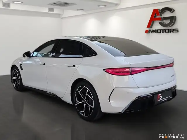Byd Seal view 8