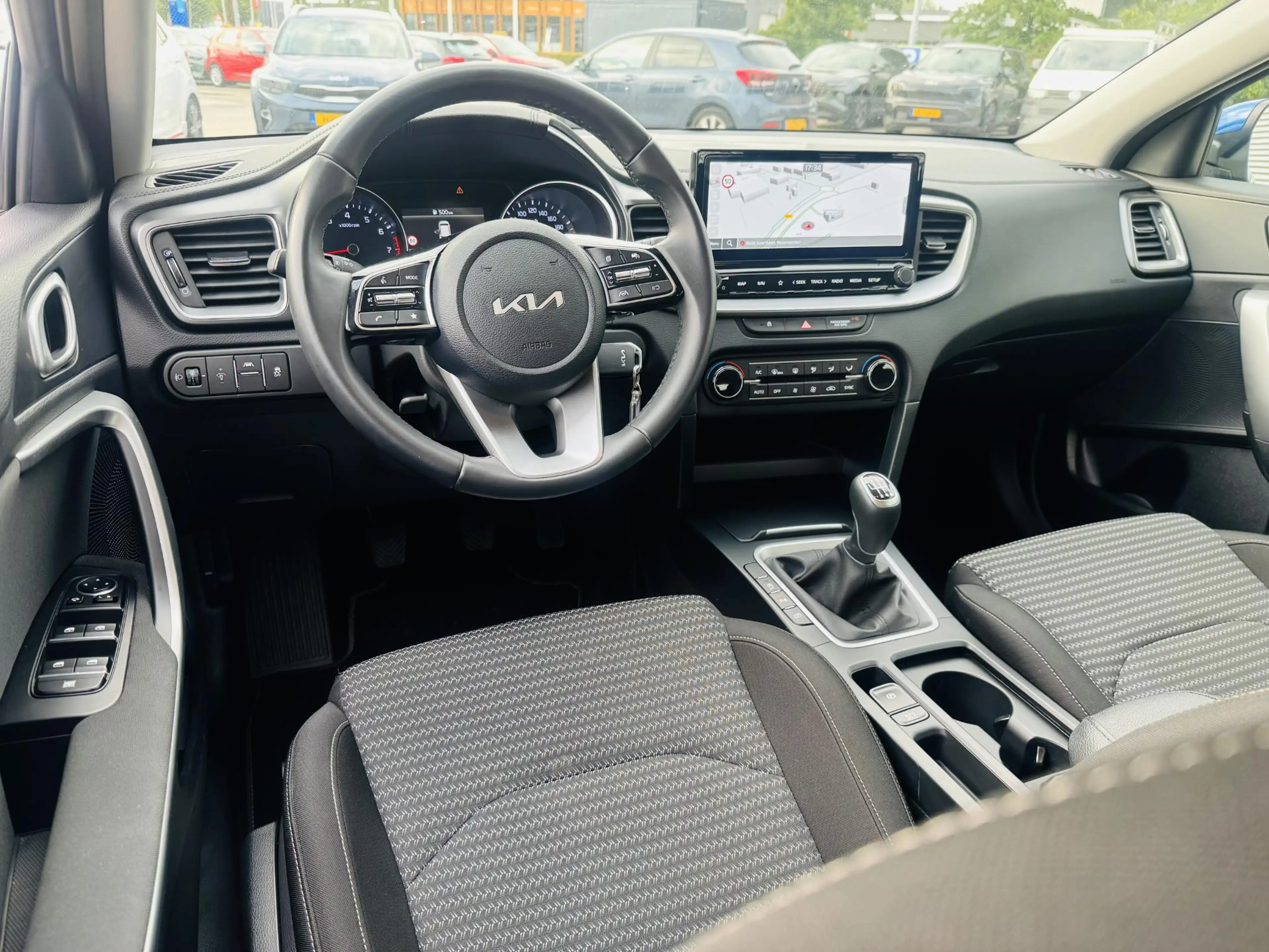 Kia Ceed SW / cee'd SW Sportswagon 1.5 T-GDi DynamicLine Eerste Eigenaar — photo 5