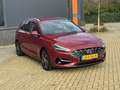 Hyundai i30 1.5 T-GDi MHEV Premium Rood - thumbnail 4