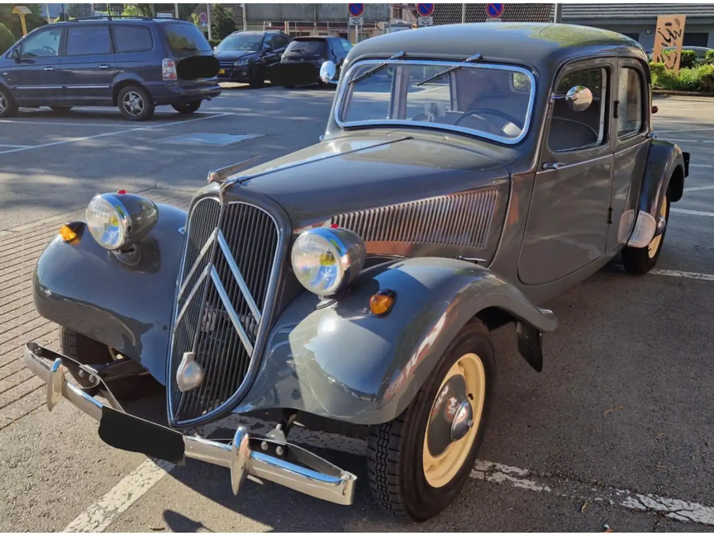 Citroen Traction 11 - 1