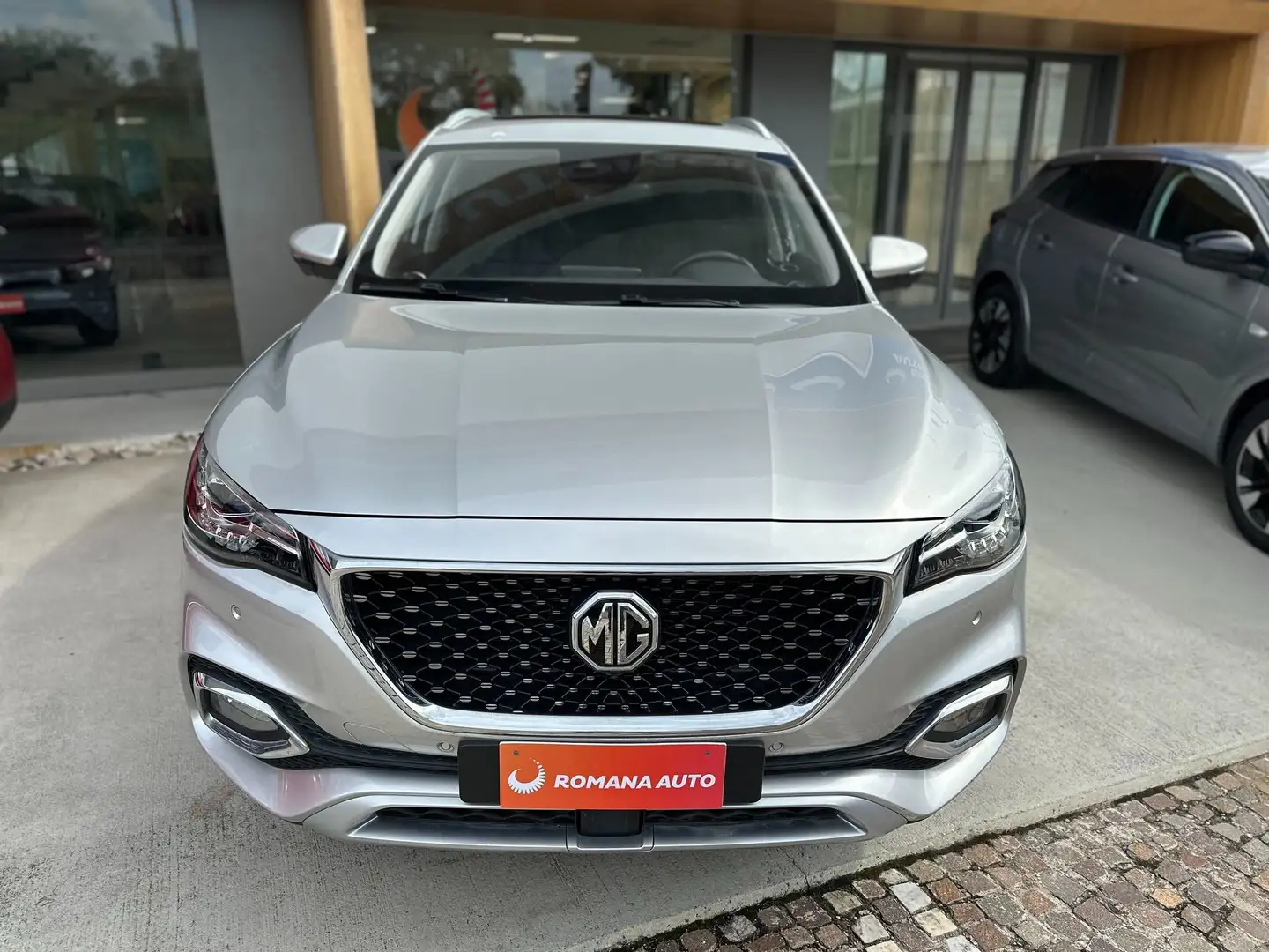 MG HS HS 1.5 t Luxury Zilver - 2