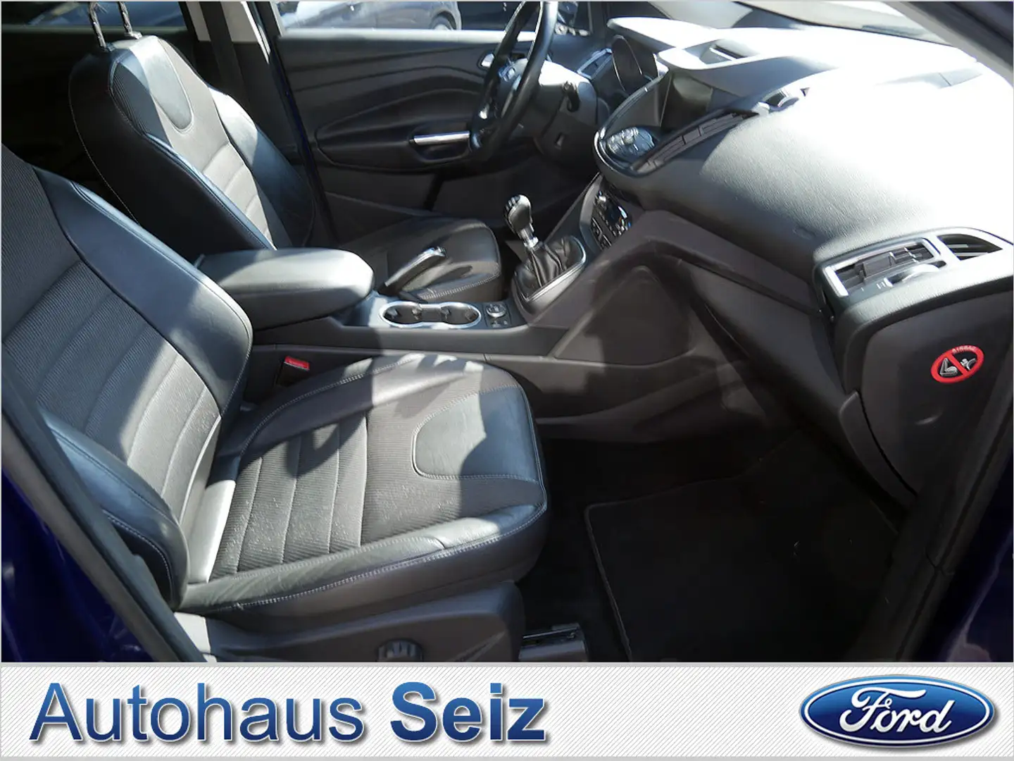 Ford Kuga 2.0 TDCi 4x2 Titanium KLIMA PDC SHZ Blau - 2