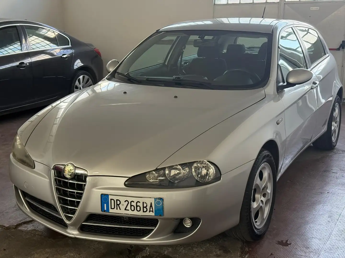 Alfa Romeo 147 5p 1.6 ts 16v BlackLine 105cv - 2