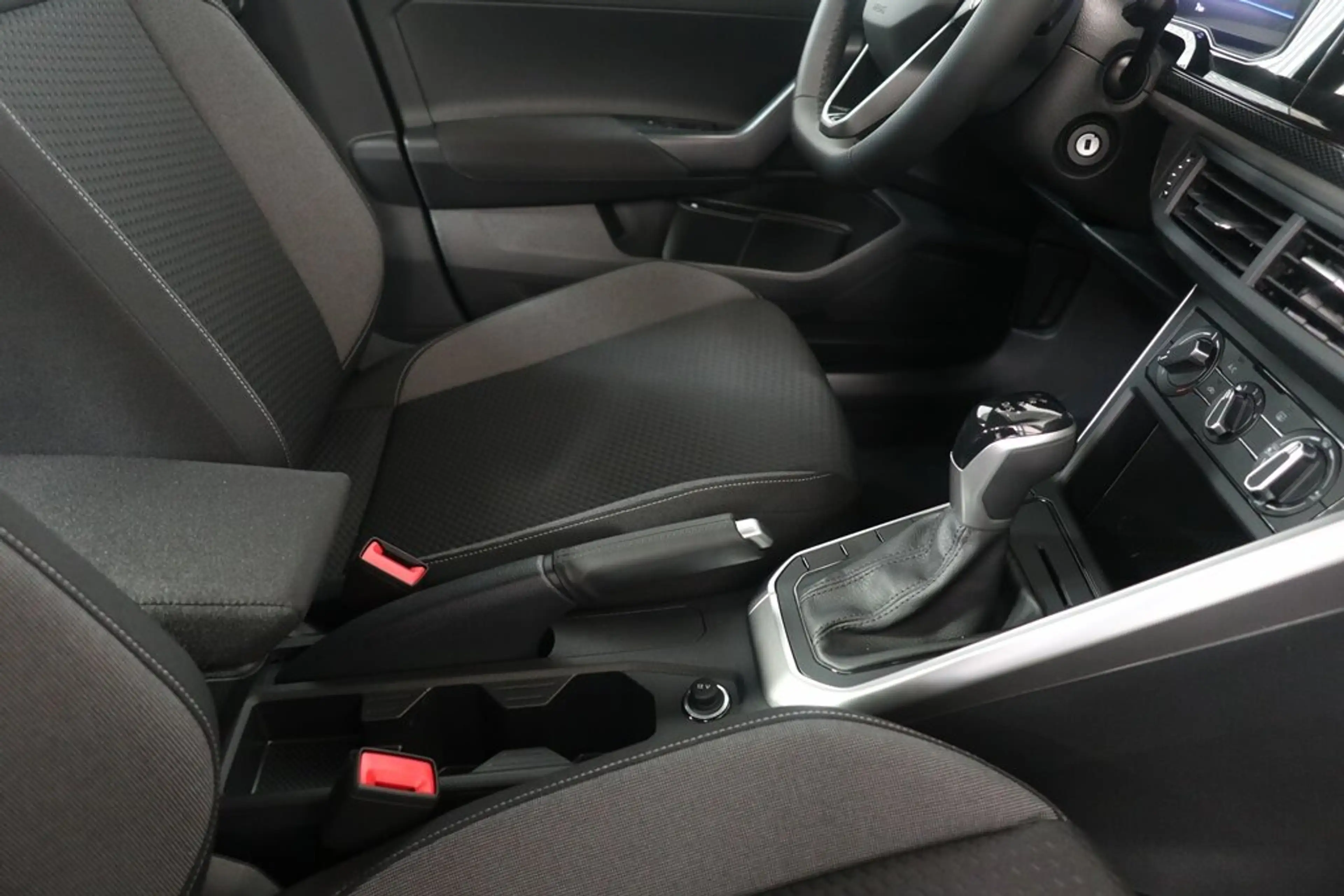 Volkswagen Taigo Life 1.0 TSI DSG LED Parkeersensoren Apple Car Play / Android auto — photo 12