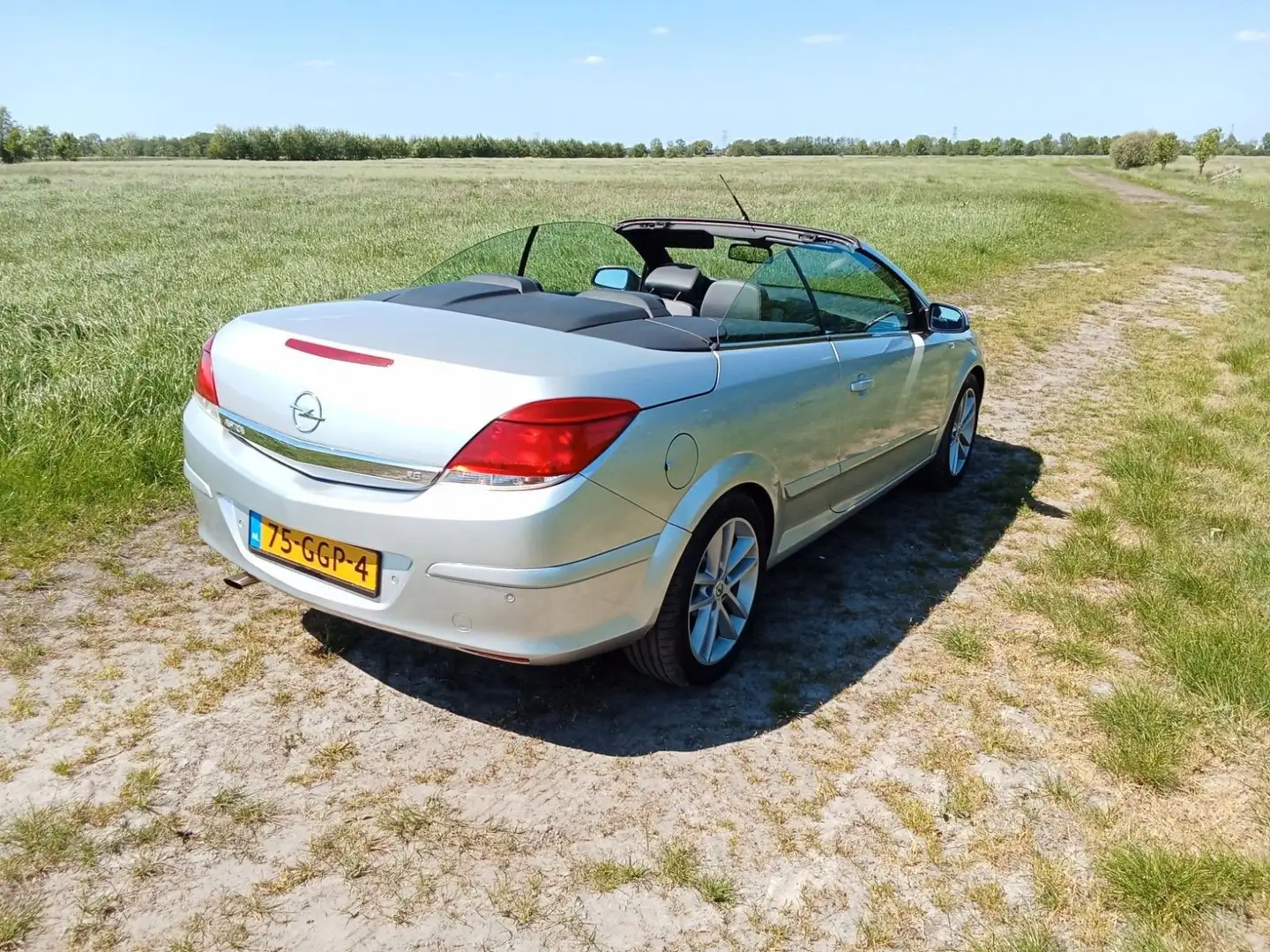 Opel Astra Astra 1.6 Temptation Zilver - 2
