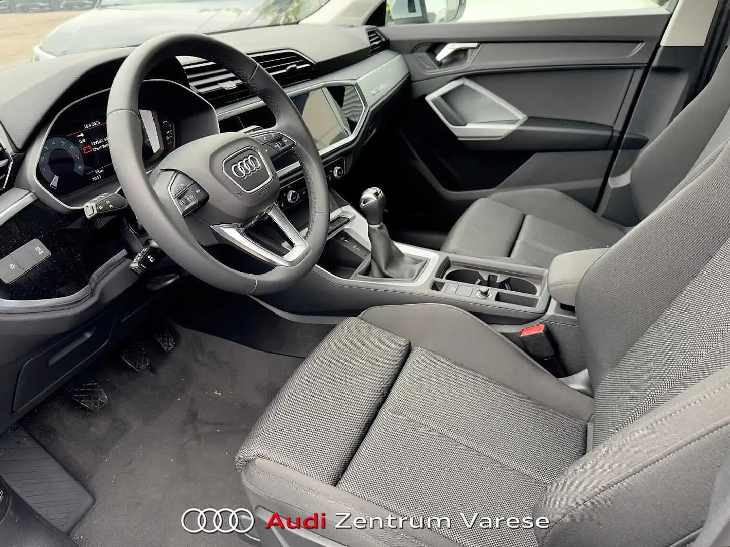 Audi Q3 Sportback 35 TFSI 150CV Advanced Argento - 2
