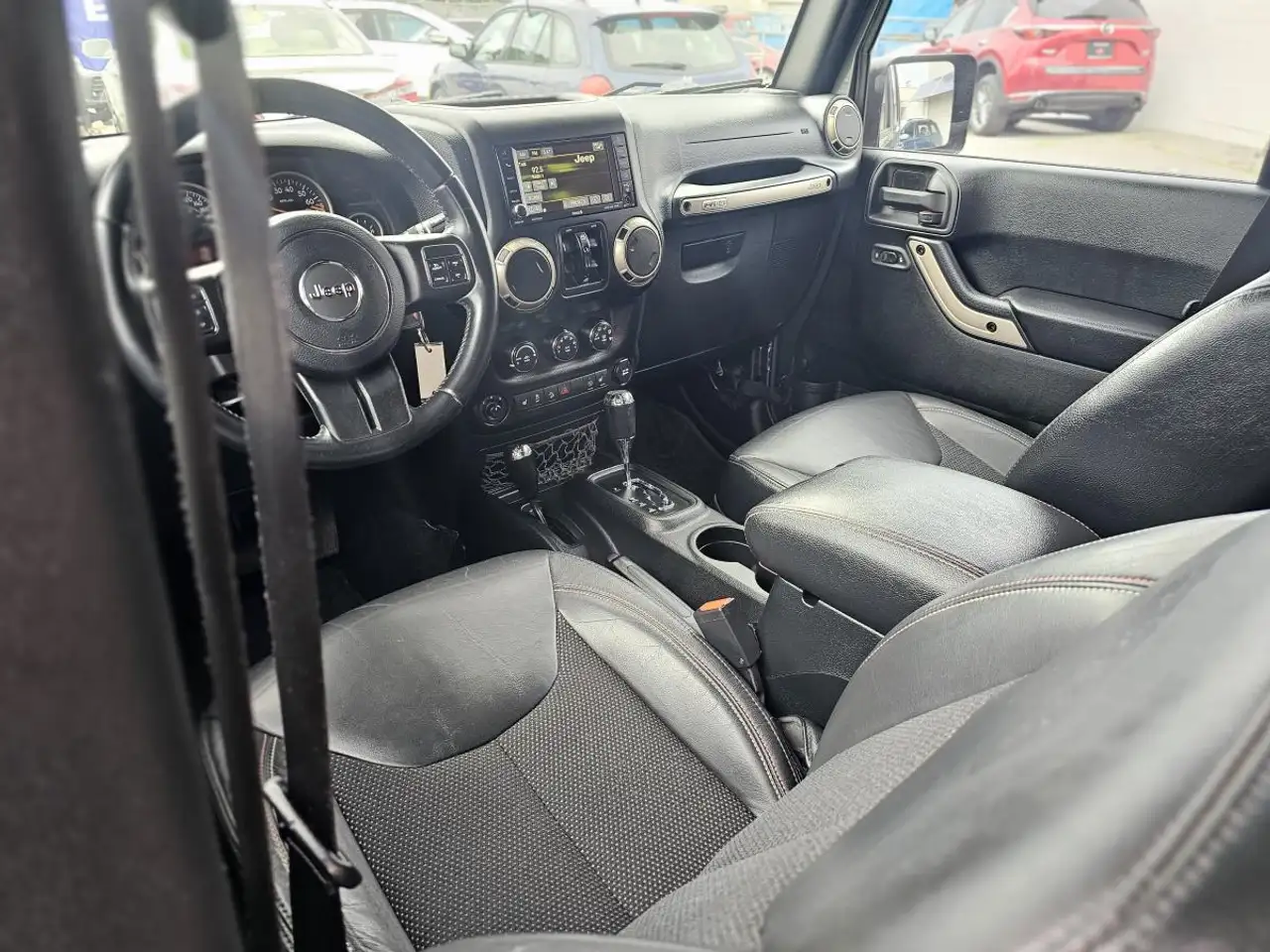 Jeep Wrangler снимка Jeep Wrangler