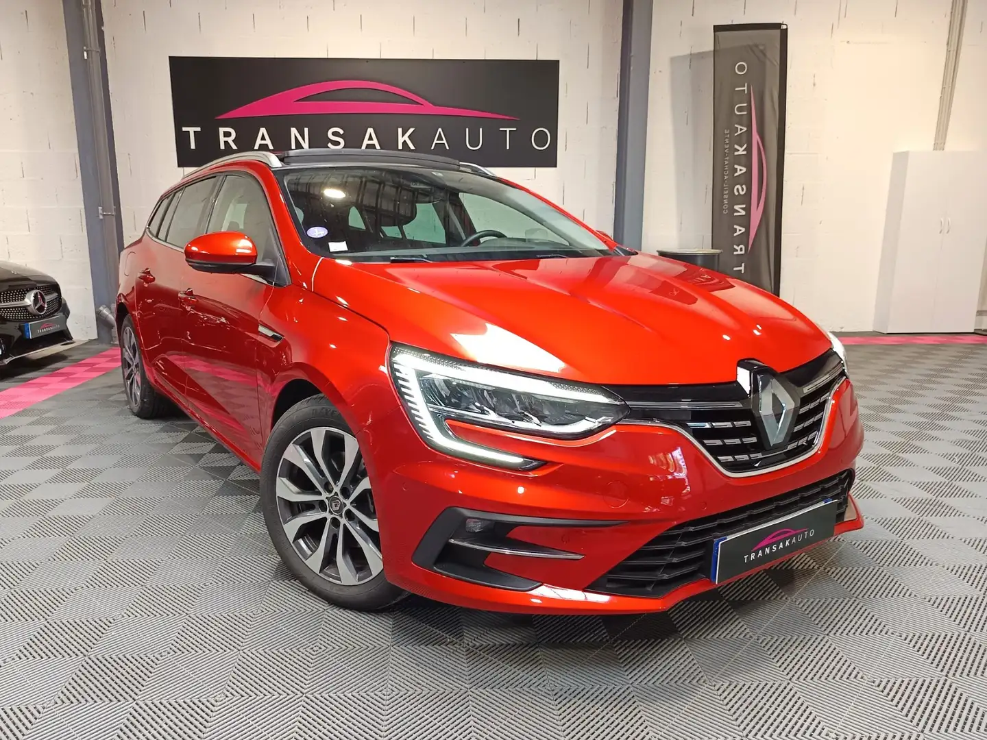 Renault Megane Techno Rouge - 1