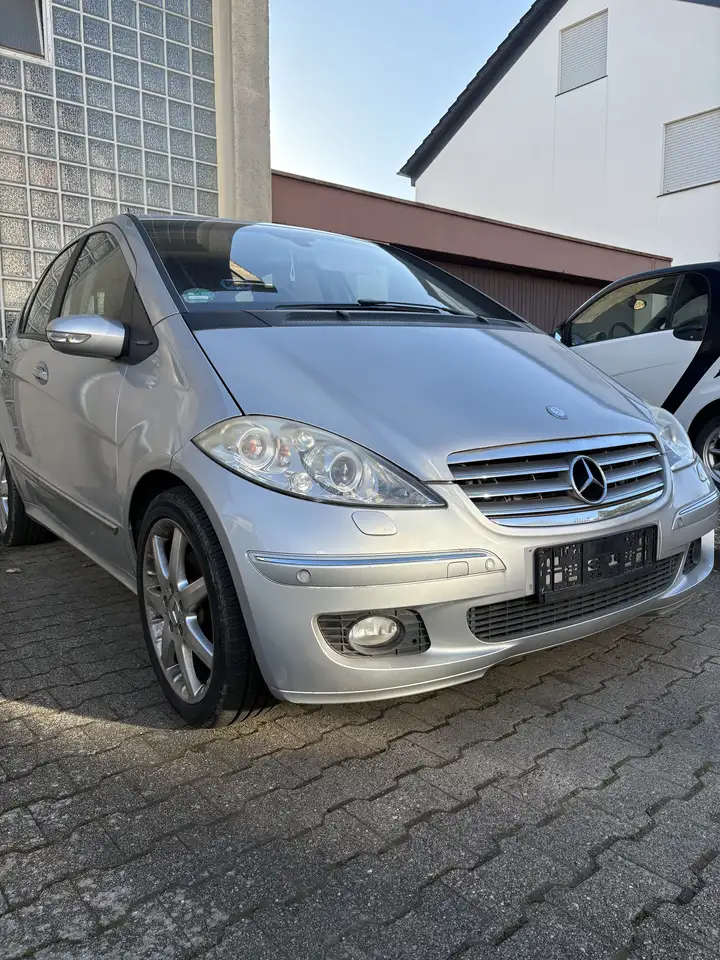 Mercedes-Benz A 200