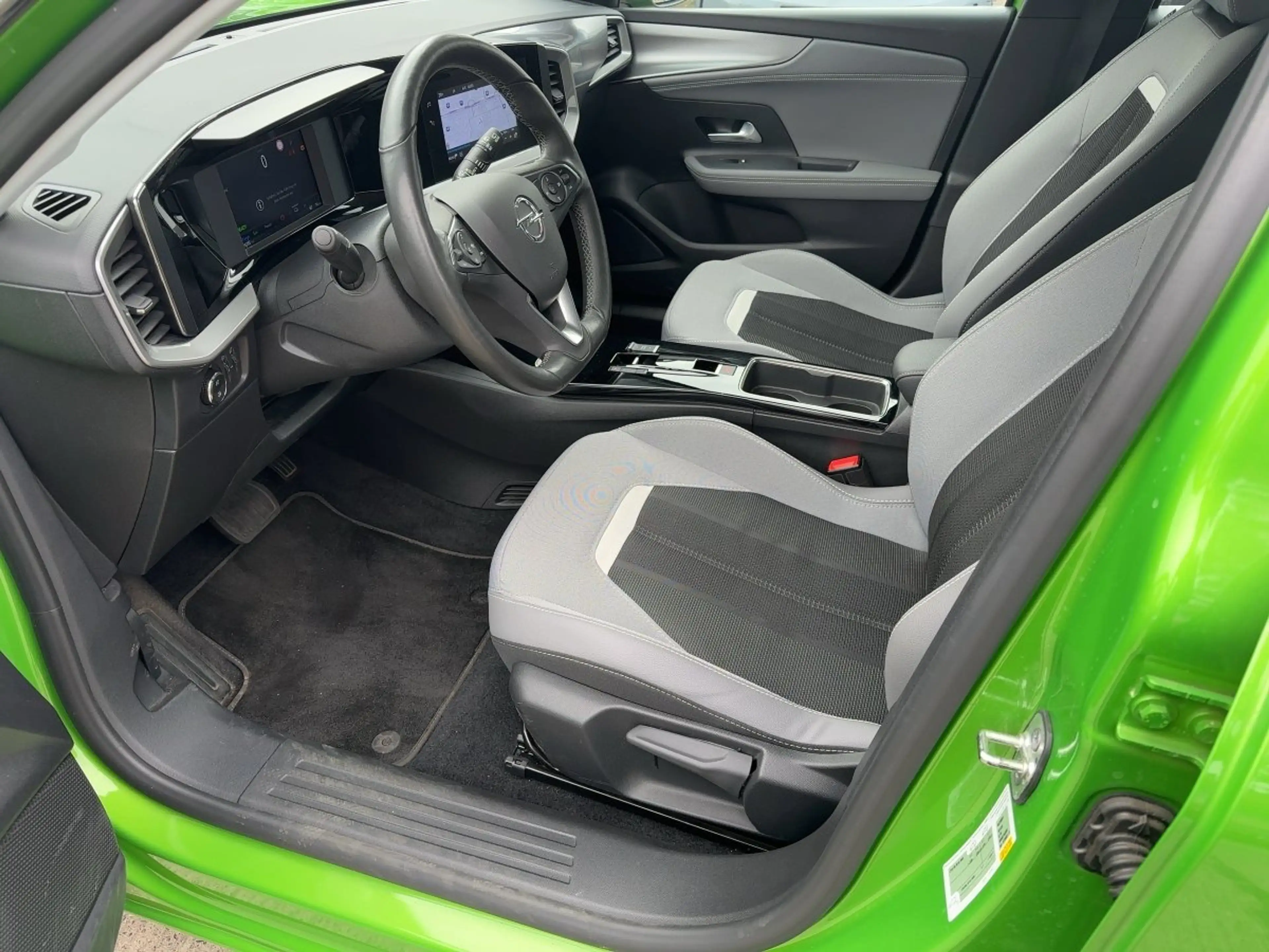Opel Mokka-E Elegance **Kamera+NAVI+SHZ+Allwetter** — photo 9