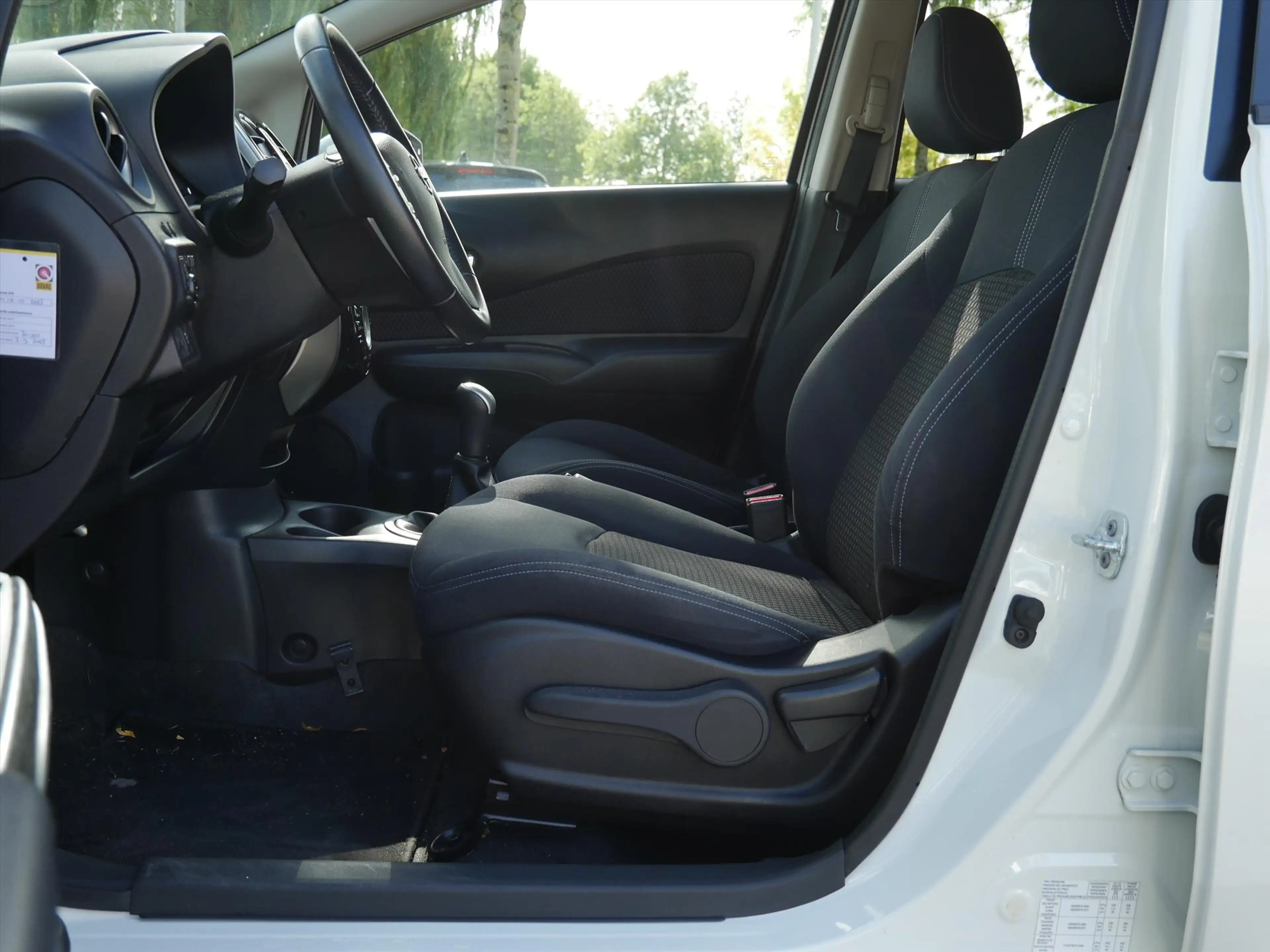 Nissan Note 1.2 80pk Connect Edition | DAB+ | Privacy | LM vel — photo 5