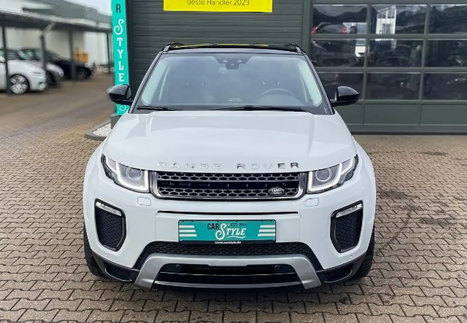 Land Rover Range Rover Evoque 2.0 TD Sd4 SE SHZ NAVI RFK AHK EURO 6 Weiß - 2