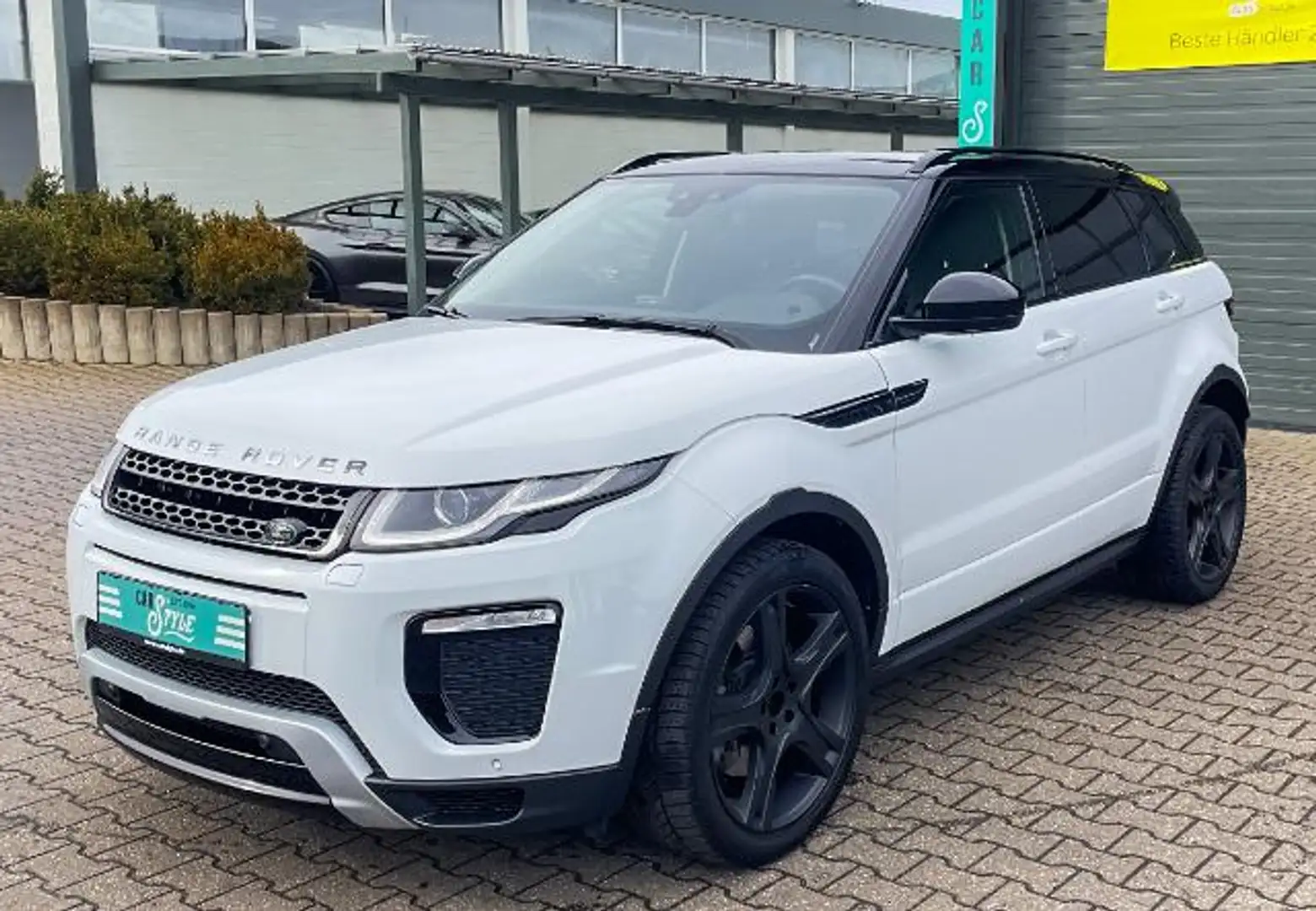 Land Rover Range Rover Evoque 2.0 TD Sd4 SE SHZ NAVI RFK AHK EURO 6 Weiß - 1