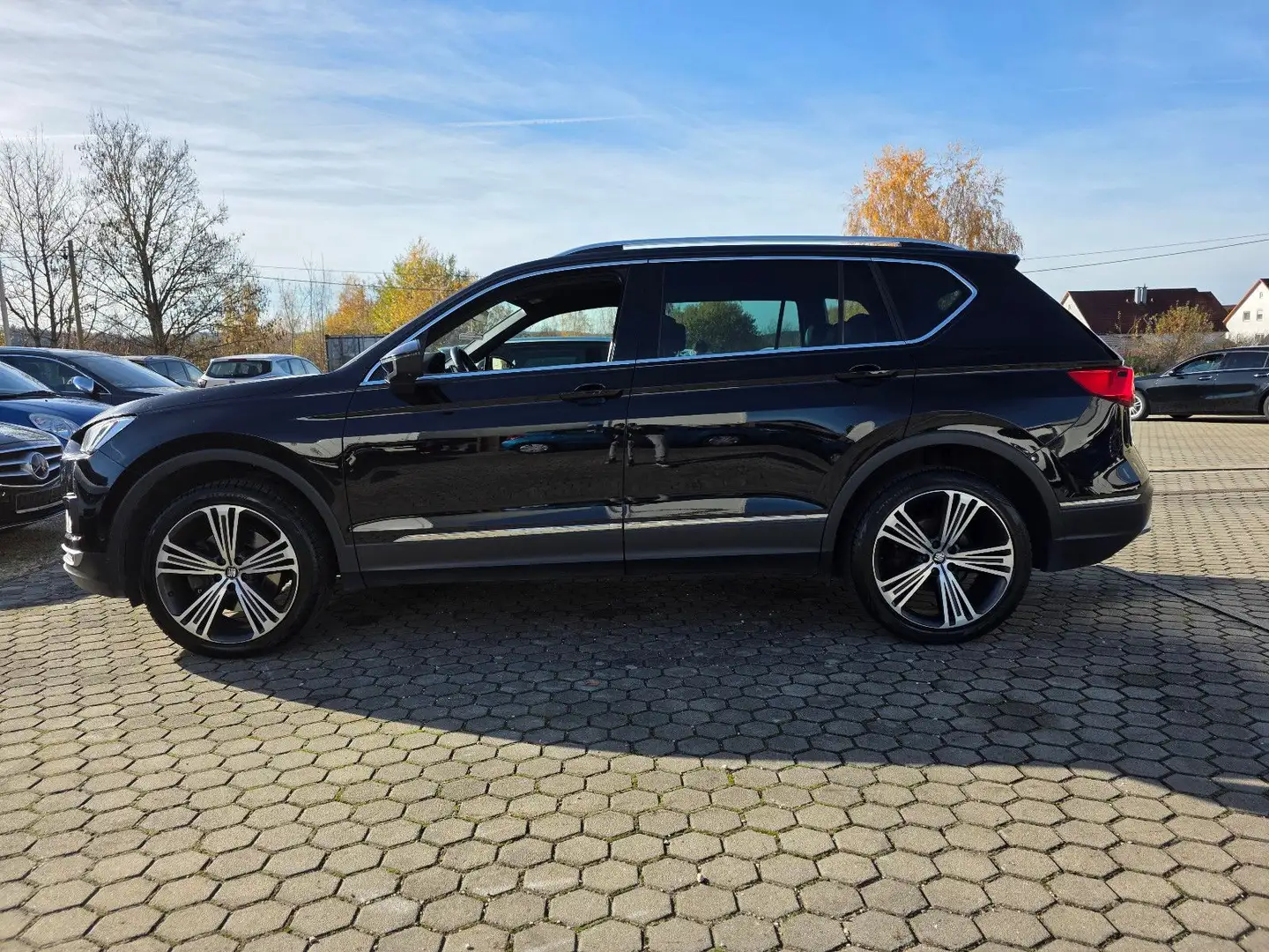 SEAT Tarraco Xcellence 4Drive / TÜV NEU Schwarz - 2