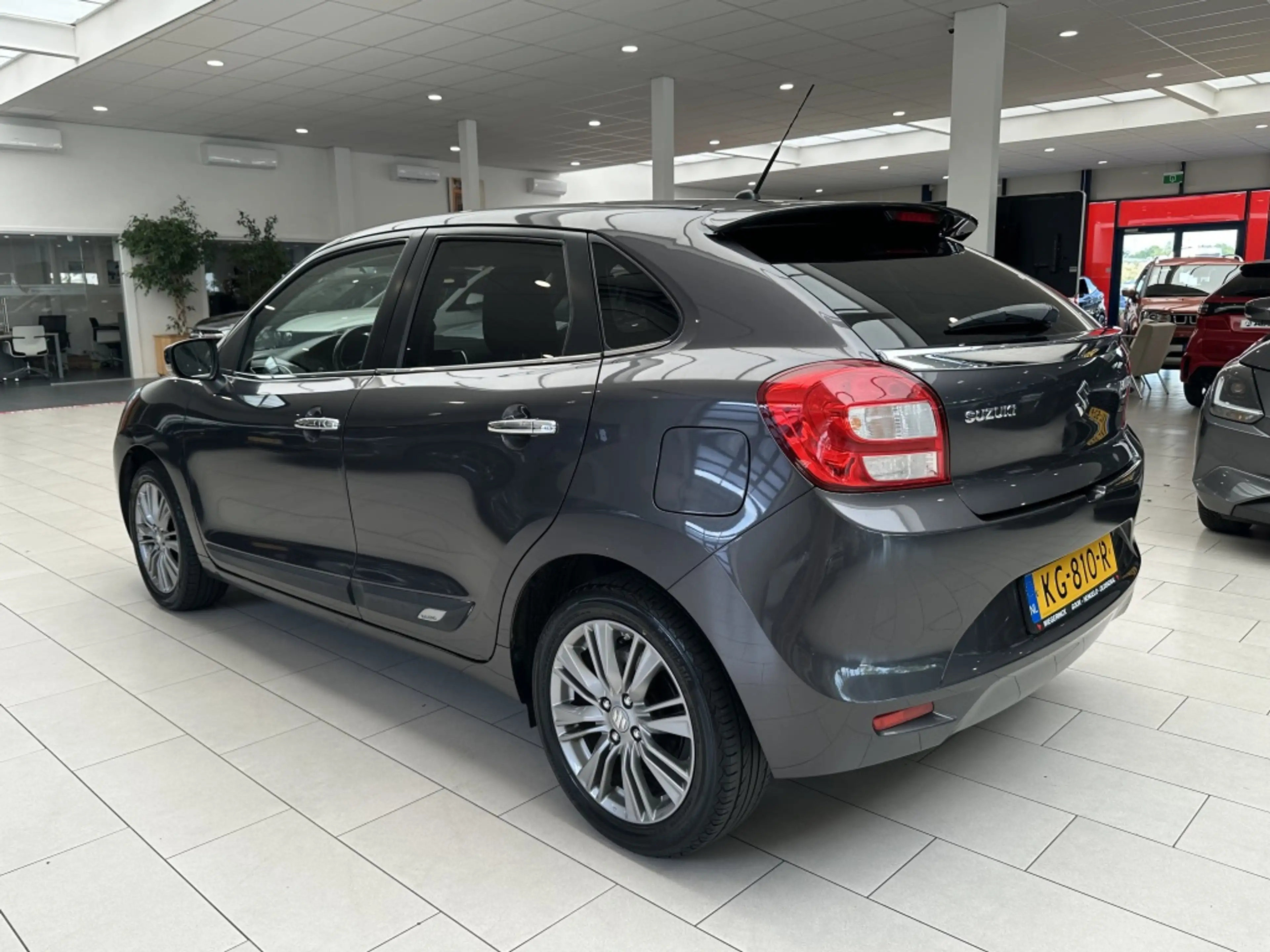 Suzuki Baleno 1.0 Boosterjet High Executive [ CLIMA I APPLE CARP — photo 29