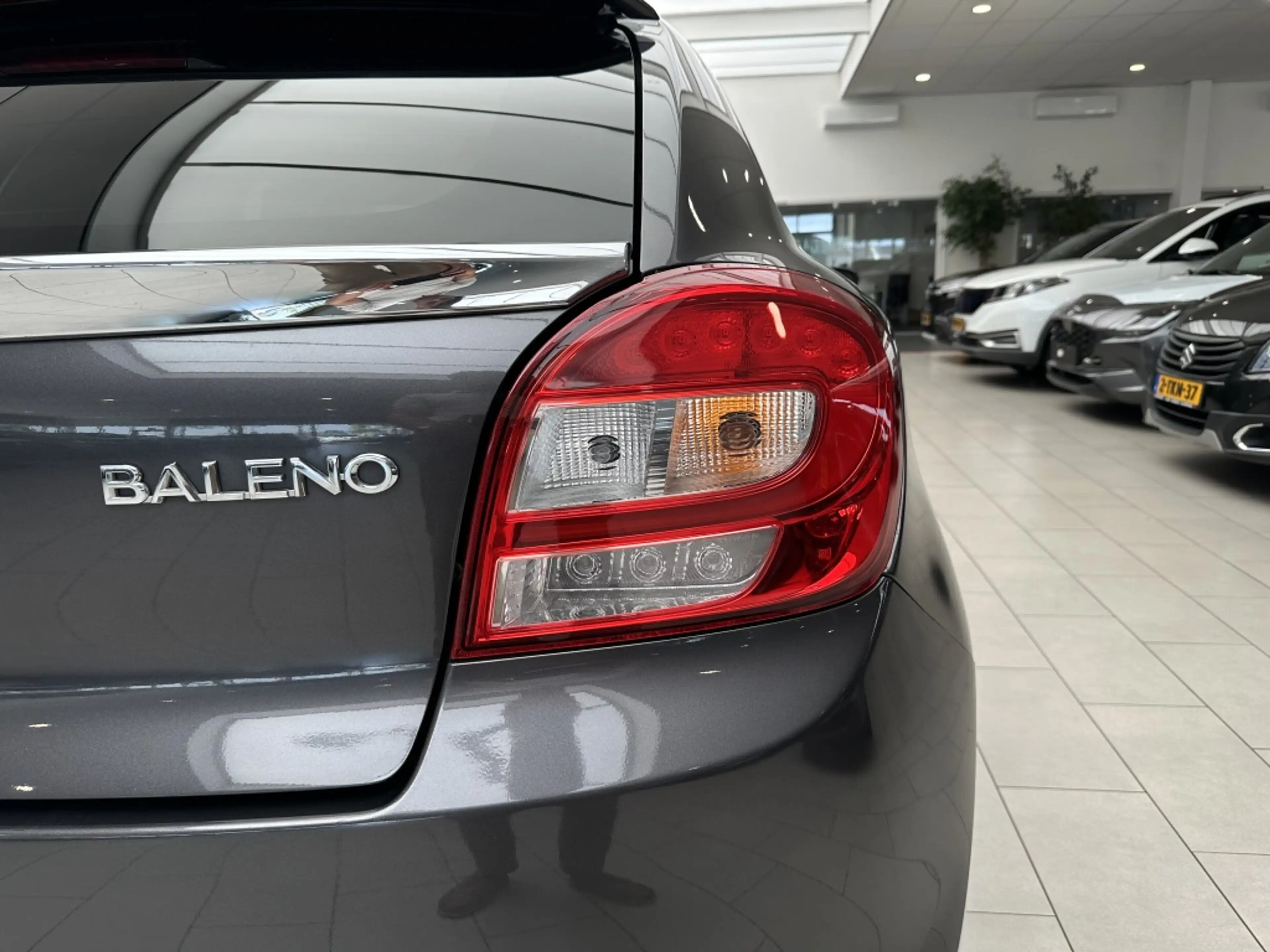 Suzuki Baleno 1.0 Boosterjet High Executive [ CLIMA I APPLE CARP — photo 23