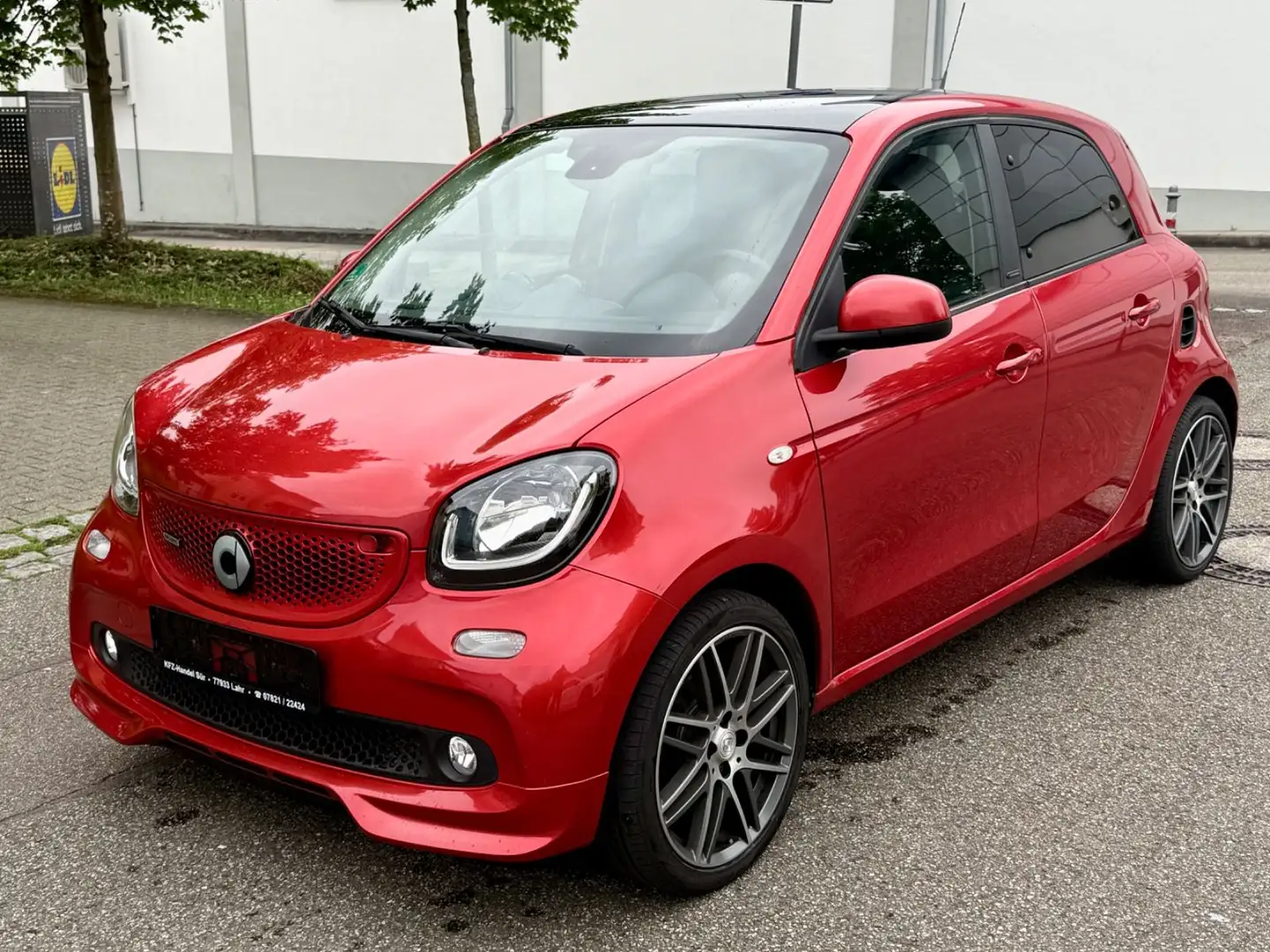 smart forFour Brabus TÜV NEU/NAVI/R-CAM/TEMP./PANO/LED Rouge - 2