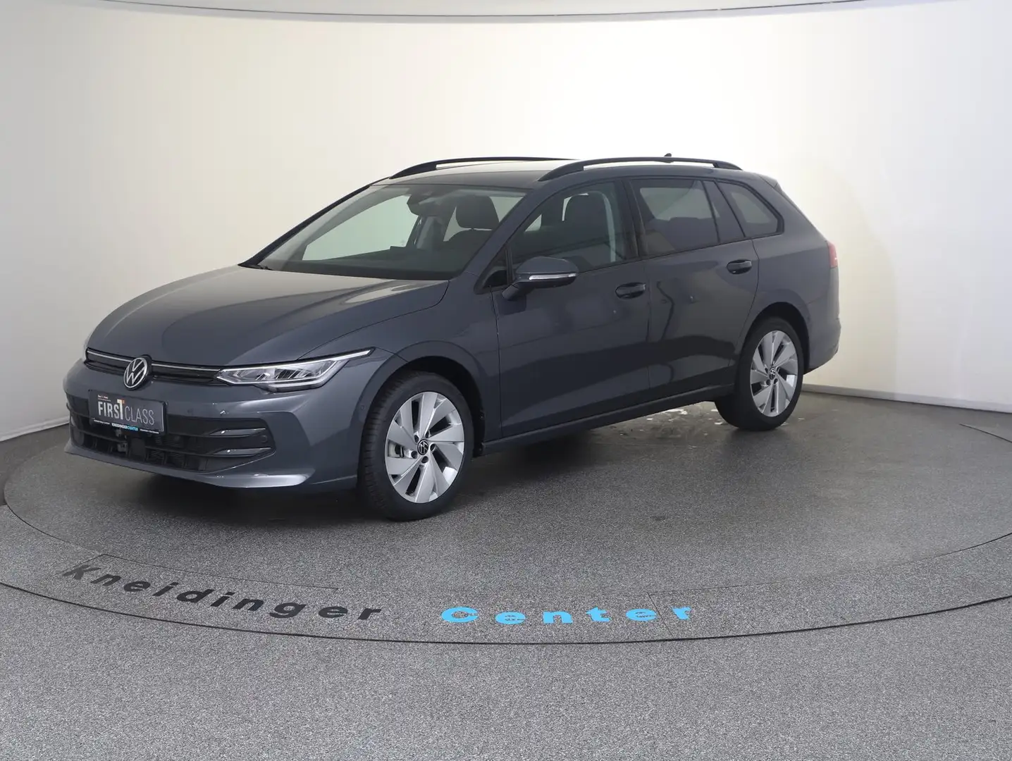 Volkswagen Golf Variant Business mHeV DSG Grau - 2