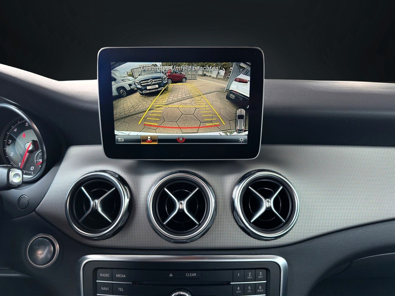 Mercedes-Benz GLA 200 CGI URBAN NAVI-KAMERA-LED-TOTWINKEL — photo 11