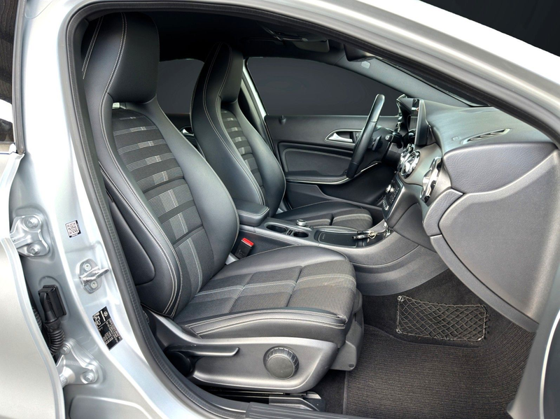 Mercedes-Benz GLA 200 CGI URBAN NAVI-KAMERA-LED-TOTWINKEL — photo 15