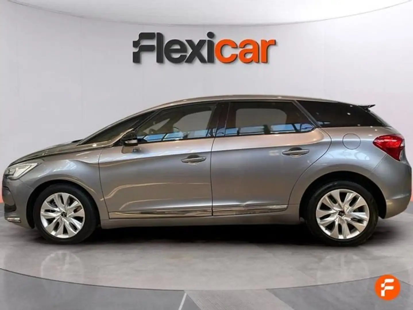 DS Automobiles DS 5 BlueHDi 110kW (150CV) Desire Gris - 2