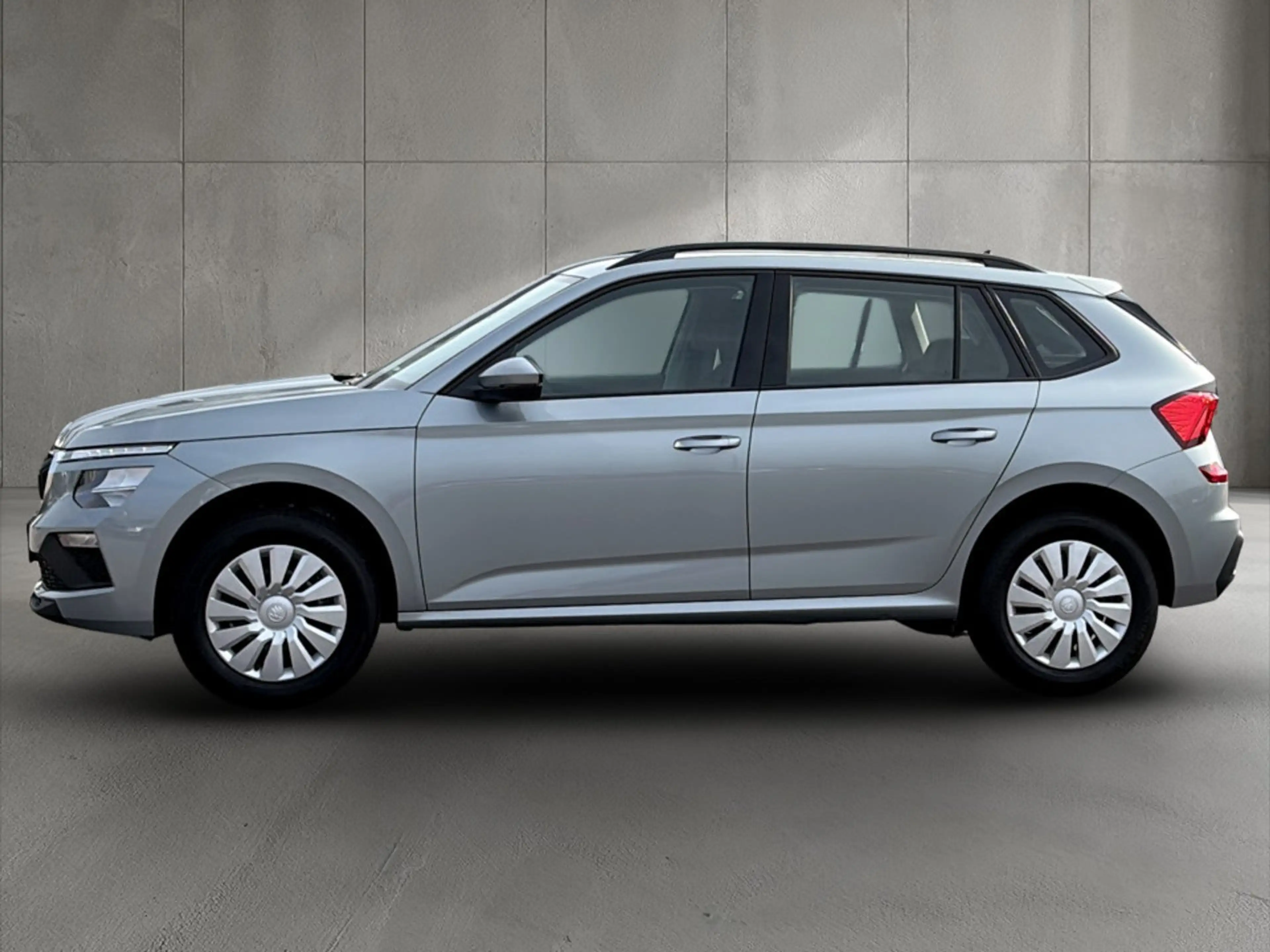 Skoda Kamiq Essence TSI — photo 3