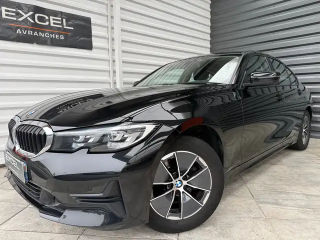 BMW 318 318i 156 ch Lounge