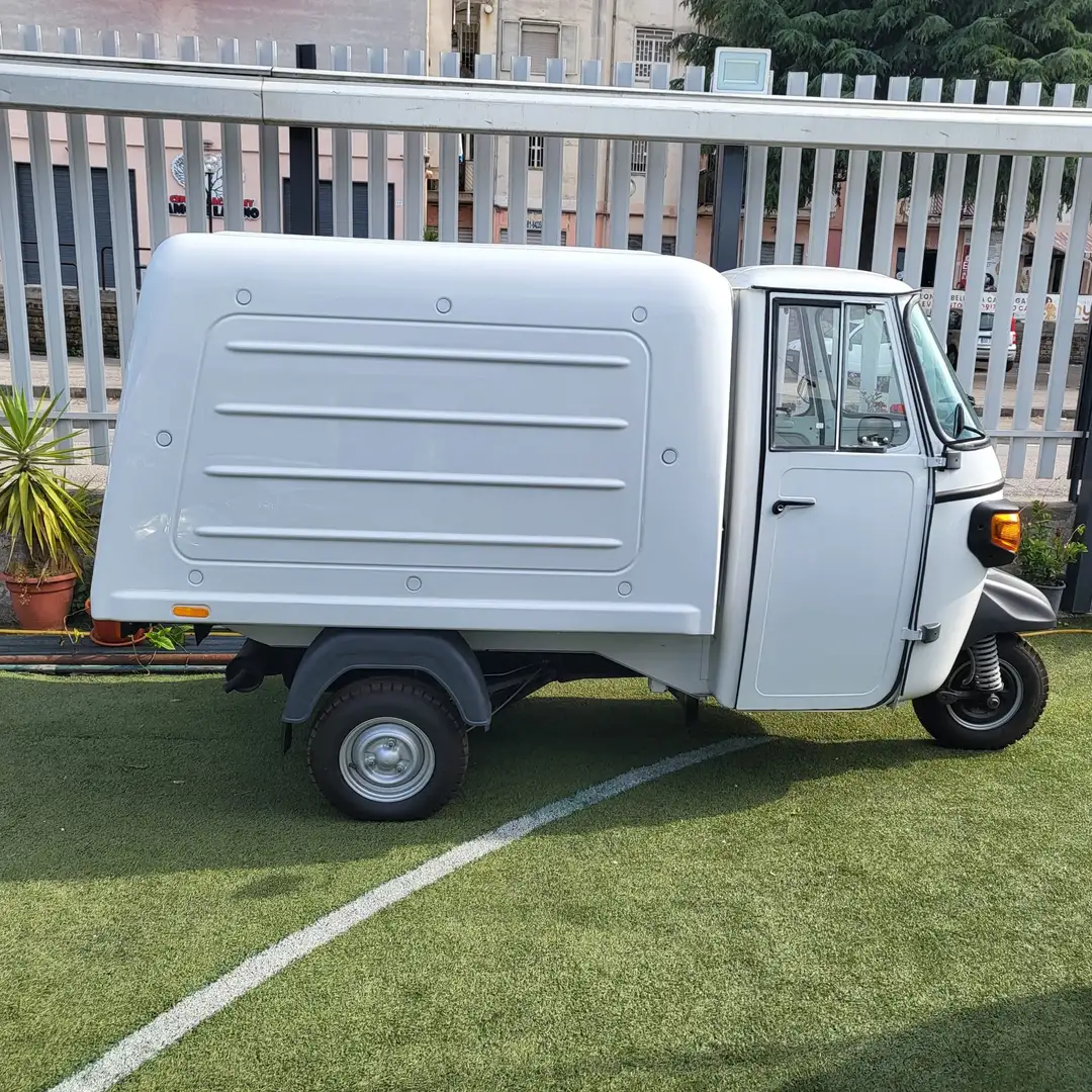 Piaggio Ape 400 DIESEL Bílá - 2