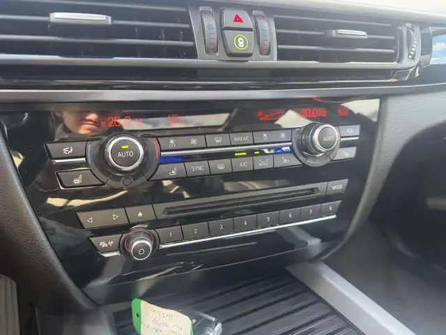 BMW X5 view 12