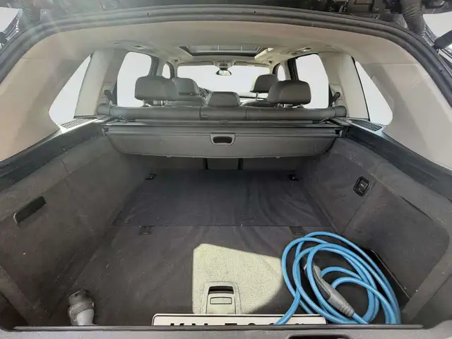 BMW X5 view 24