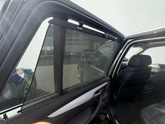 BMW X5 view 22