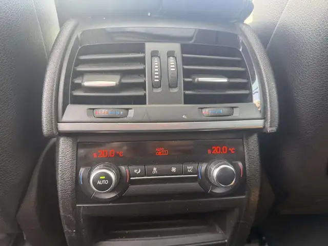 BMW X5 view 20