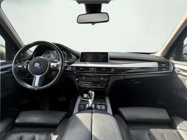 BMW X5 view 6