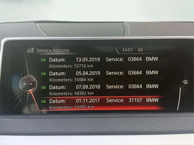 BMW X5 view 16