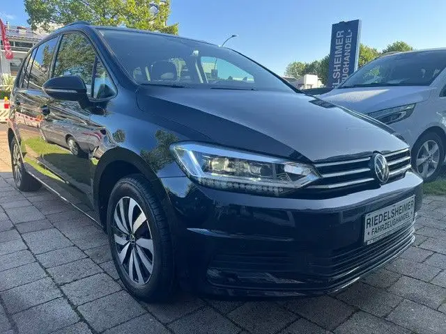 Volkswagen Touran Comf 2.0TDI ALCANT. STHZG NAV LED AHK ACC