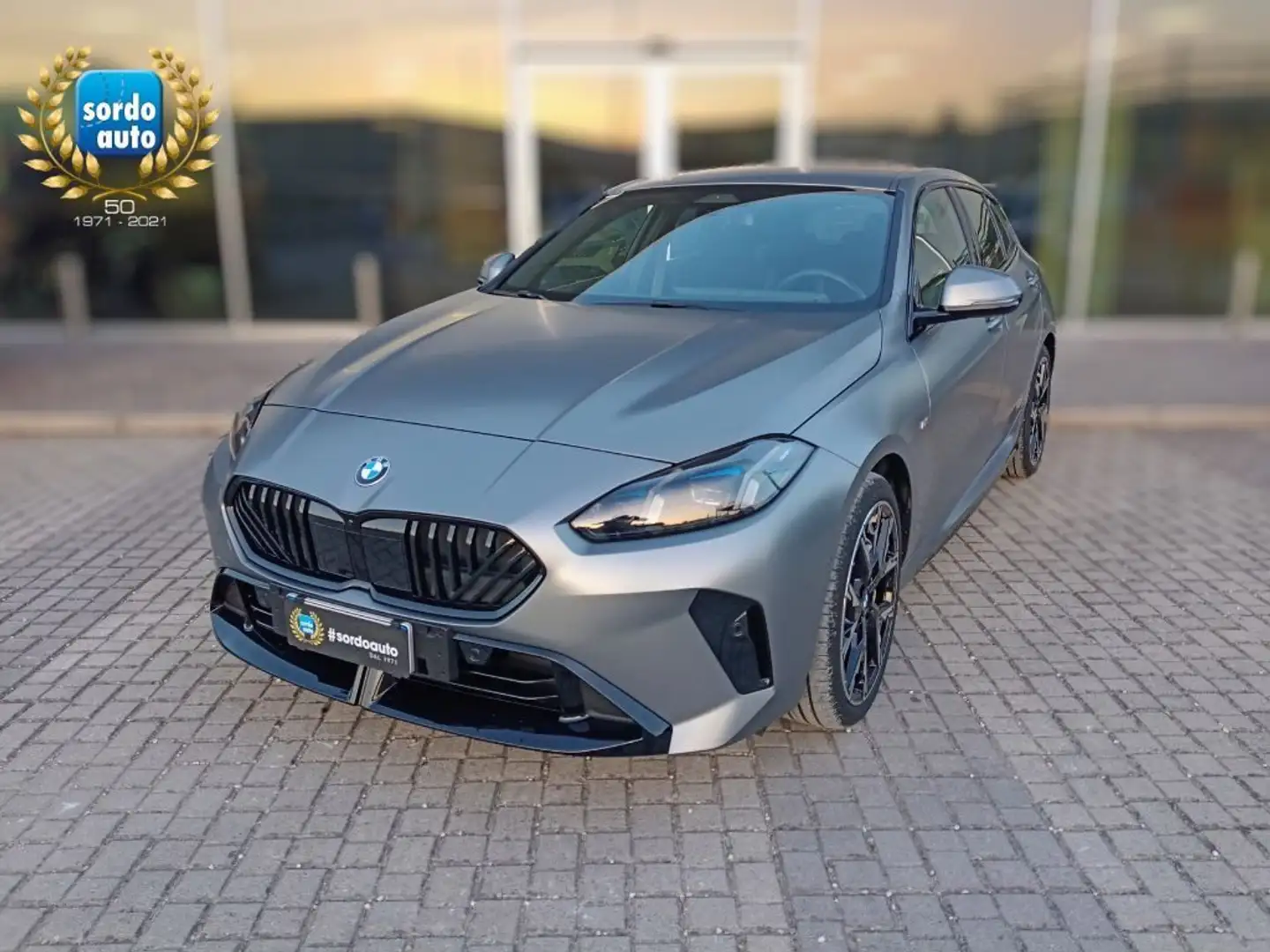 BMW 120 d 5p. Msport Gris - 1