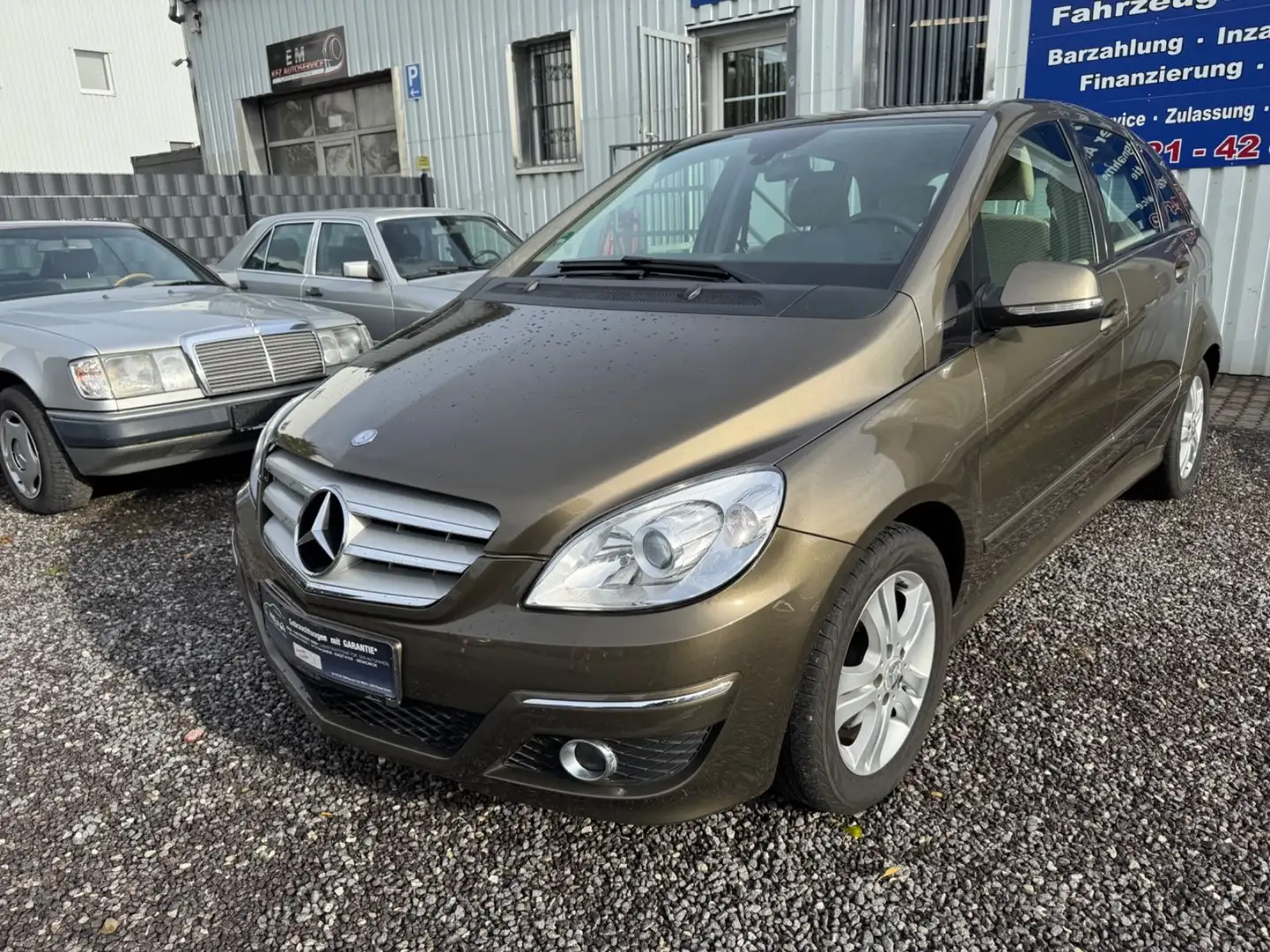Mercedes-Benz B 200 B -Klasse B 200 Automatikgetriebe Garantie Braun - 2