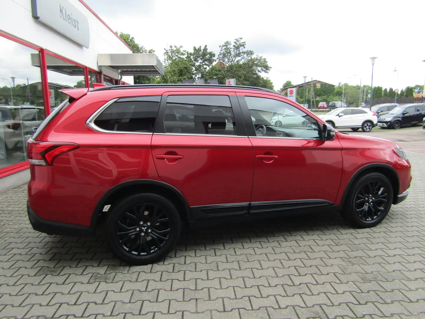 Mitsubishi Outlander 2.0 CVT Active+ AHK Winterräder Navi Kamera Piros - 2